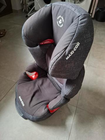 Maxi cosi autostoel  beschikbaar voor biedingen