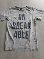 Leuk T-shirt Someone (maat 140) grijs unbreakable IEPER, Jongen, Gebruikt, Ophalen of Verzenden, Shirt of Longsleeve
