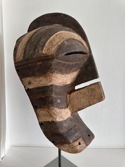 Songye Kifwebe Afrikaanse Kunst privé collectie Matadi 1950, Antiek en Kunst, Kunst | Niet-Westerse kunst, Verzenden