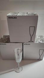 Champagne glazen, Enlèvement