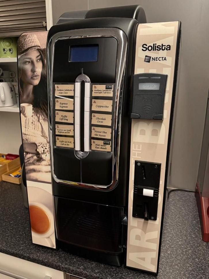 Professionele Necta Solista koffiemachine, Elektronische apparatuur, Koffiezetapparaten, Zo goed als nieuw, Koffiebonen, Espresso apparaat