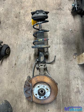 NISSAN NOTE links voor veerpoot remklauw fusee 2005-2012 beschikbaar voor biedingen