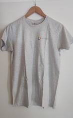 Lo t-shirt, Ophalen, Gedragen