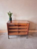 Antieke vintage vitrine, Ophalen, Zo goed als nieuw, Glas