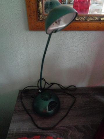 Vintage bureaulamp in petroleum groen beschikbaar voor biedingen