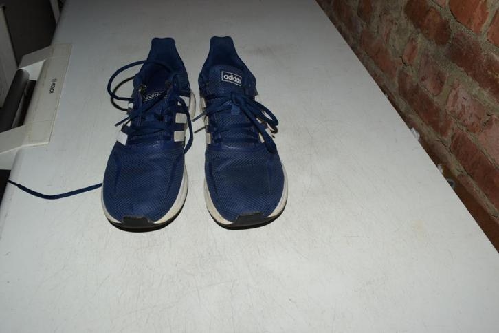 Adidas basketbal, Sport en Fitness, Basketbal, Zo goed als nieuw, Schoenen, Ophalen of Verzenden
