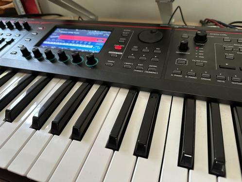 Roland fantom 06, Muziek en Instrumenten, Synthesizers, Zo goed als nieuw, Roland, Ophalen