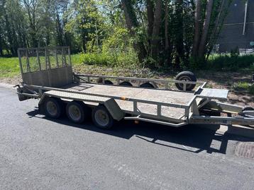 Porte engins  beschikbaar voor biedingen