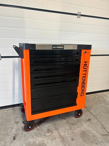 Gevulde gereedschapswaggens beschikbaar voor biedingen