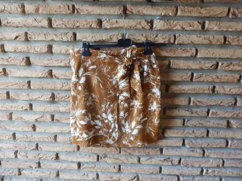 (48) - jupe femme t.38 brune blanche - camaieu -, Kleding | Dames, Rokken, Zo goed als nieuw, Maat 38/40 (M), Bruin, Boven de knie