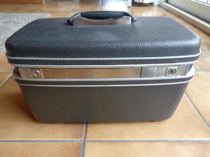 Samsonite beautycase, Handtassen en Accessoires, Beautycases, Zo goed als nieuw, Hardcase, Zwart, Met slot, Met spiegeltje(s)