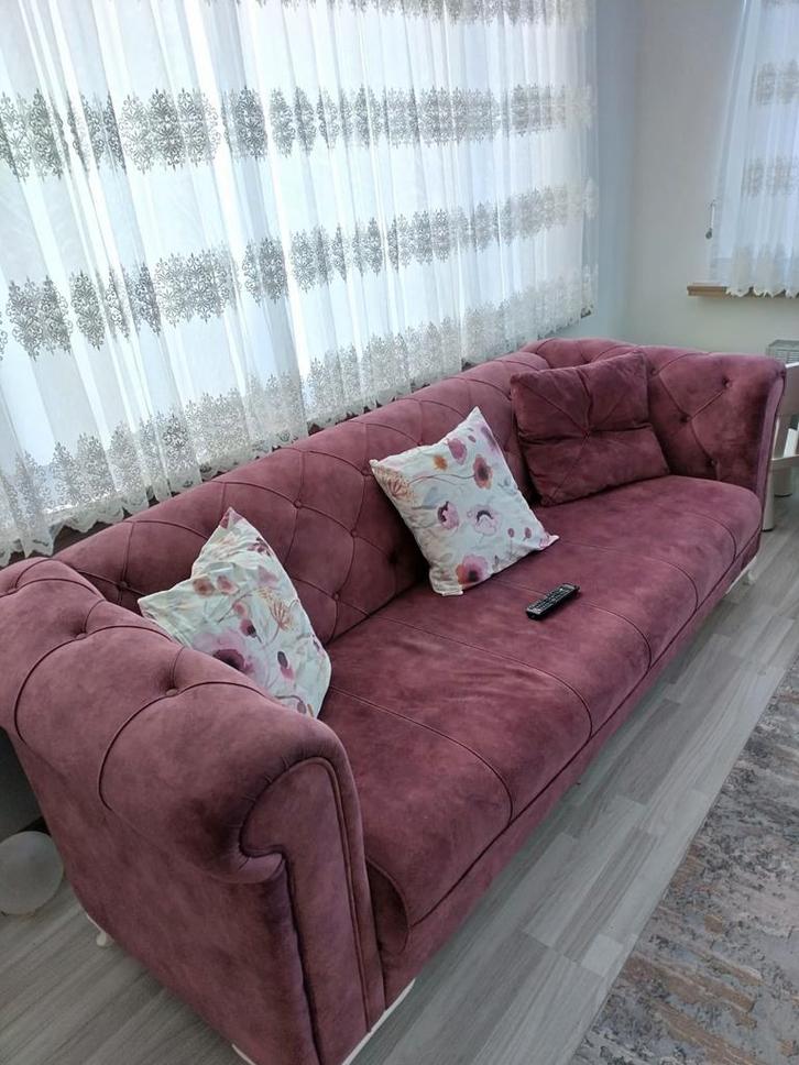 2 mooie bordeauxroze zetels – met kussens – goede staat, Huis en Inrichting, Zetels | Zetels en Chaises Longues, Stof, Ophalen