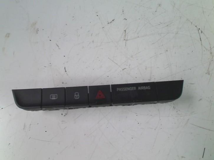 PANNEAU DE COMMANDE NAVIGATION Skoda Fabia III Combi (NJ5), Autos : Pièces & Accessoires, Tableau de bord & Interrupteurs, Skoda