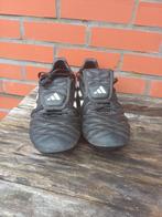 Voetbalschoenen Adidas, Ophalen