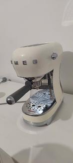 Smeg-koffiezetapparaat, Elektronische apparatuur, Ophalen, Espresso apparaat, Zo goed als nieuw, Afneembaar waterreservoir