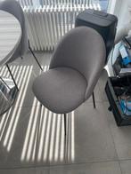 4 lichtgrijze stoelen, Huis en Inrichting, Stoelen, Ophalen, Zo goed als nieuw