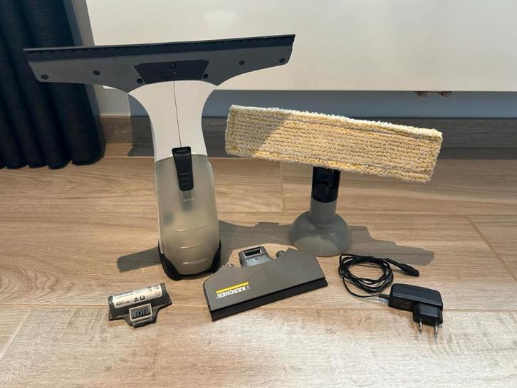 Kärcher WV1 (Window Vac) + sproeifles, Huis en Inrichting, Schoonmaakartikelen, Raamwisser of Trekker, Ophalen