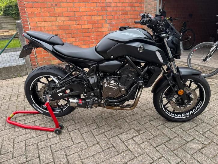 Yamaha MT07 Black Edition, Motos, Motos | Yamaha, Particulier, Naked bike, 2 cylindres, Enlèvement