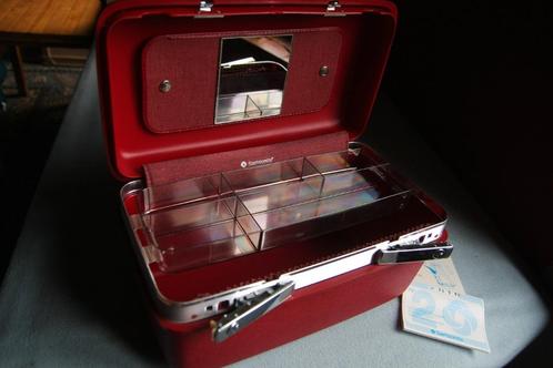 vintage samsonite beautykoffer NIEUW, Handtassen en Accessoires, Beautycases, Nieuw, Hardcase, Rood, Met slot, Met spiegeltje(s)
