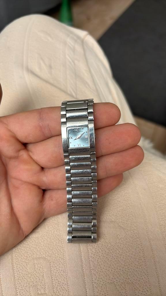 Montre Baume & Mercier Genève – montre suisse élégante à boî, Bijoux, Sacs & Beauté, Montres connectées, Enlèvement ou Envoi