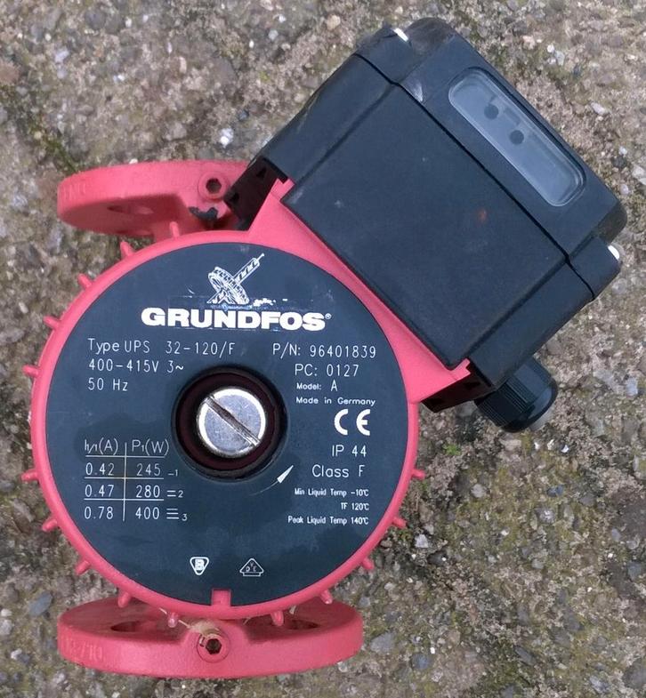Circulatiepomp Grundfos UPS 32-120/F, Doe-het-zelf en Bouw, Verwarming en Radiatoren, Zo goed als nieuw, Overige typen, Minder dan 200 watt