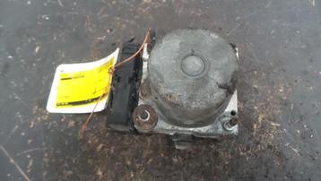 ABS Pomp van een Nissan Micra beschikbaar voor biedingen