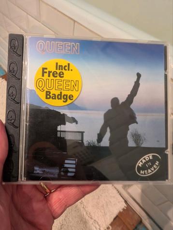 CD Queen Made in Haeven met badge beschikbaar voor biedingen