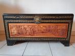 Chinese kist koffer, houtsnijwerk vintage wedding chest, Huis en Inrichting, Woonaccessoires | Kisten, Ophalen, Zo goed als nieuw
