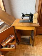 Vintage 'PAX' naaimachine in kast, Ophalen