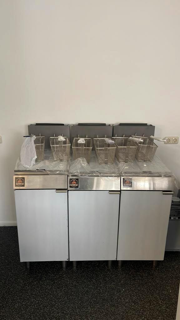 3 stuks propaan gas friteuse ( frietkar foodtruck ), Zakelijke goederen, Horeca | Keukenapparatuur, Ophalen