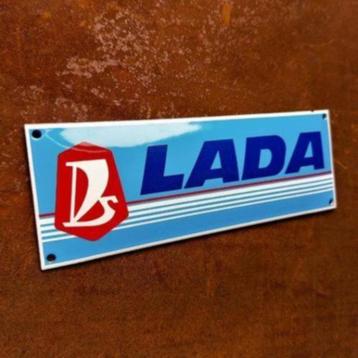 Plaque en forme de bouclier en émail LADA Dealer, style vint, Envoi, Utilisé, Panneau publicitaire