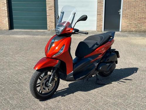 Piaggio Beverly 400 HPE - 35PK - ARANCIO SUNSET - LAGE KM, Motoren, Motoren | Piaggio, Particulier, Scooter, Ophalen