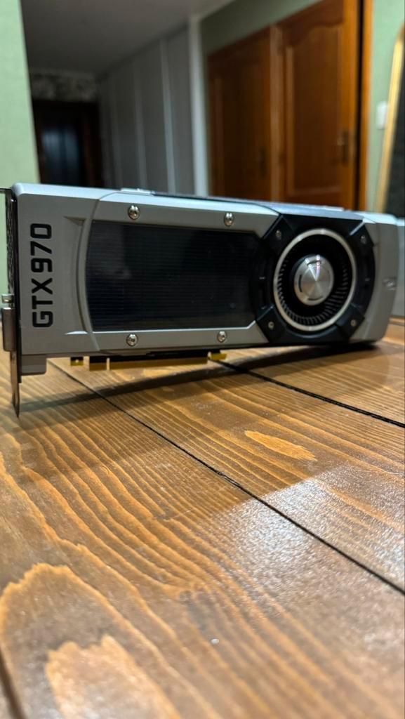 GTX 970 Founders Edition – 4 Go GDDR5, Informatique & Logiciels, Cartes vidéo, Comme neuf, Nvidia, GDDR5, HDMI, Enlèvement