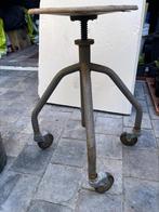 industrieel verstelbare kruk, Huis en Inrichting, Ophalen, In hoogte verstelbaar, Gebruikt