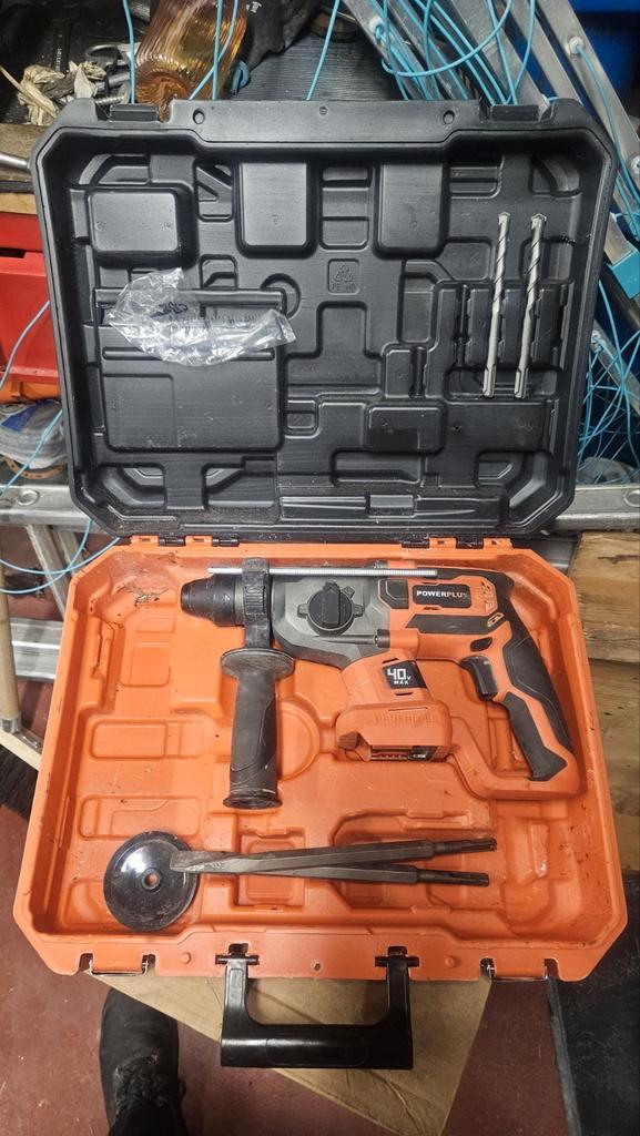 Powerplus dual power set, Doe-het-zelf en Bouw, Gereedschap | Boormachines, Ophalen