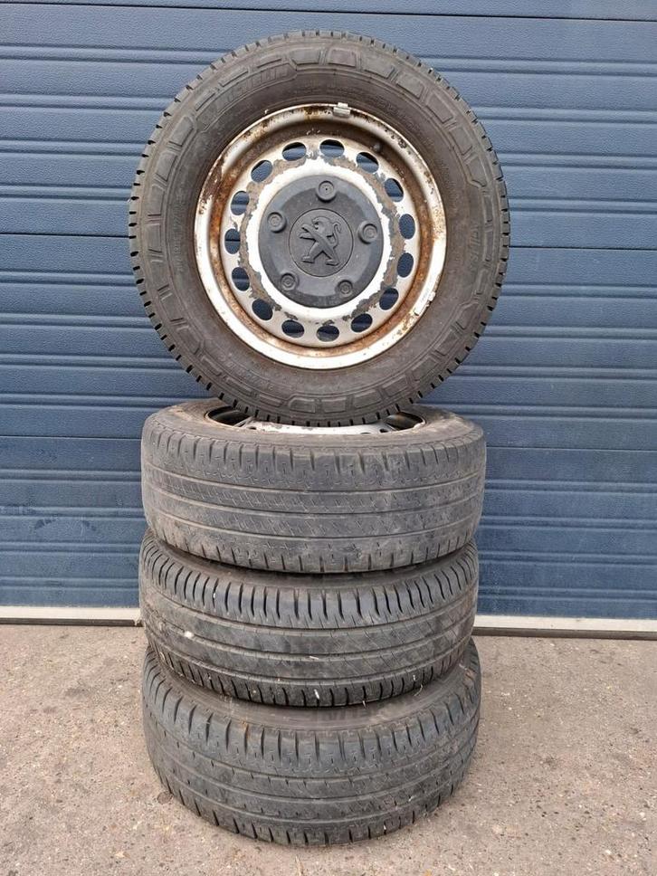 Peugeot Expert Vivaro Jumpy ProAce 215-65-16 5x108 -  Set 20, Autos : Pièces & Accessoires, Pneus & Jantes, Pneus et Jantes, Pneus été