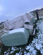 Gewikkelde pakken hooi, Ophalen