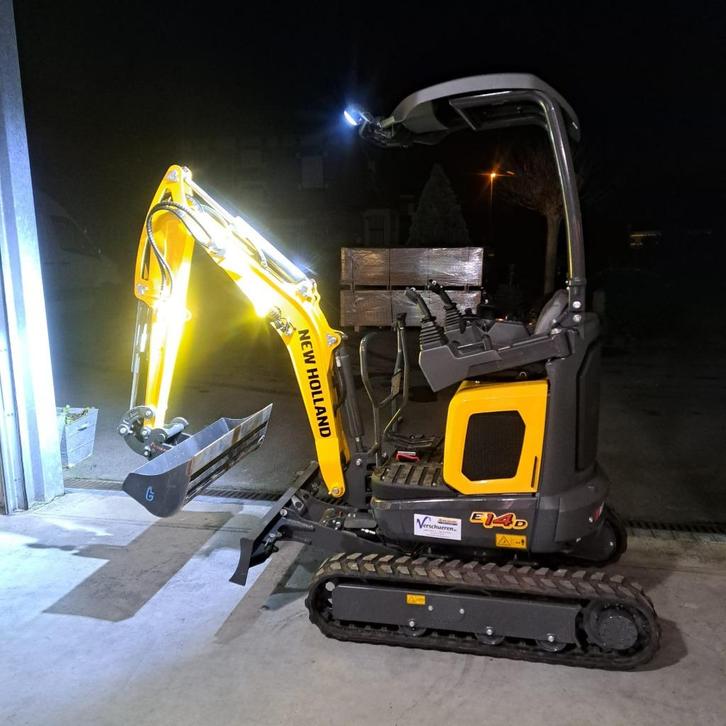 New holland e14 minigraver, Zakelijke goederen, Machines en Bouw | Kranen en Graafmachines, Graafmachine, Ophalen of Verzenden