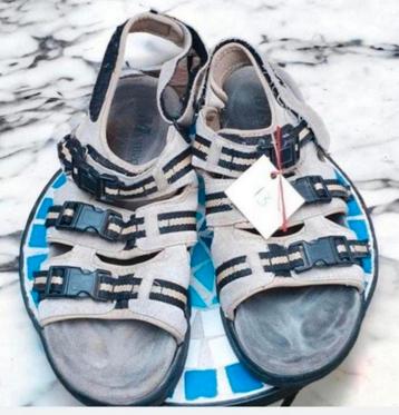 ✨️MONTEGA Kaki kleur Sandalen  - Maat 43 - Prima Staat✨️✨️  beschikbaar voor biedingen