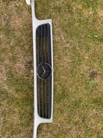 Mercedes benz W638 (vito / viano) grill beschikbaar voor biedingen
