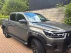 Toyota hilux 2.8 2024 diesel invincible 18 000km!, Auto's, Bestelwagens en Lichte vracht, Automaat, 2046 kg, Euro 6, Leder