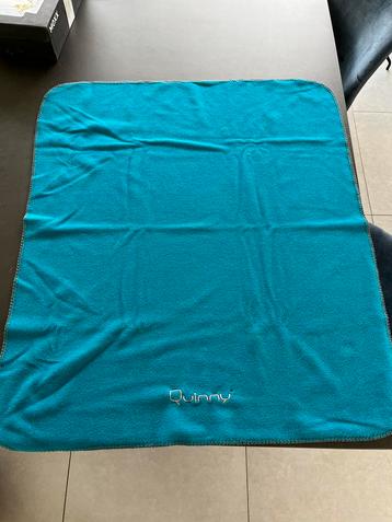 Quinny turquoise fleece dekentje voor koets. beschikbaar voor biedingen
