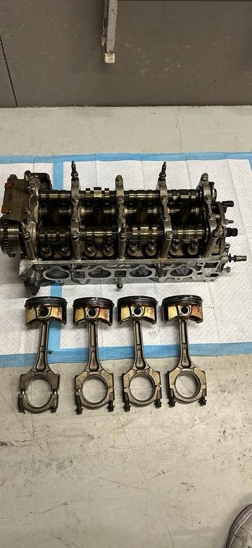 Honda K24A JDM Cilinderkop + Zuigers & Drijfstangen beschikbaar voor biedingen