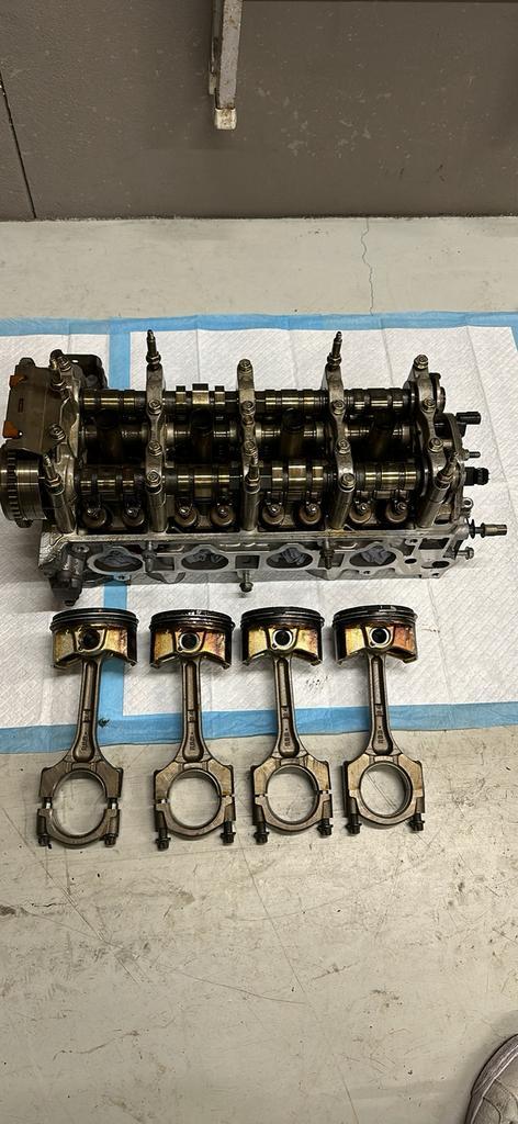 Honda K24A JDM Cilinderkop + Zuigers & Drijfstangen, Auto-onderdelen, Motor en Toebehoren, Honda, Gebruikt, Ophalen of Verzenden
