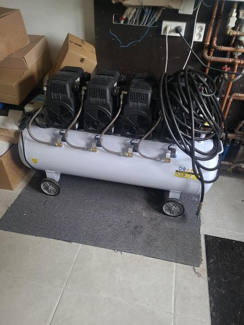 200 Liter Professionele Low Noise Compressor, Doe-het-zelf en Bouw, Compressors, Zo goed als nieuw, 10 bar of meer, 100 liter of meer