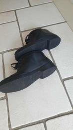 WARME LAARZEN VOOR HEREN GEMAAKT IN ITALIAANS LEER (maat 45), Kleding | Heren, Schoenen, Ophalen of Verzenden, Zo goed als nieuw