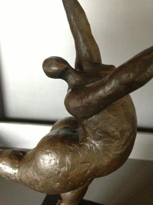 Bronzen dikke vrolijke dame Milo/stempel zuiver fraai brons, Antiek en Kunst, Kunst | Beelden en Houtsnijwerken, Ophalen of Verzenden