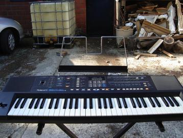 roland keybord, Enlèvement, Utilisé, Roland, Avec pied