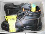 Veiligheidsschoenen stalen tip werkschoen maten 44-45-46, Enlèvement ou Envoi, Chaussures