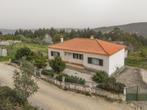 Mooie bungalow met overdekte barbeque, tuin en mooi uitzicht, Dorp, Portugal, 6 kamers, 135 m²
